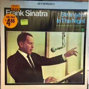 Frank Sinatra – Strangers In The Night